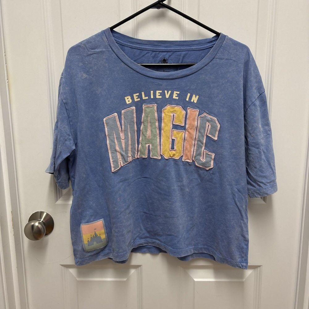 Disneyland Resort Believe In Magic Patched Letters Pale Blue Oversized Crop - M